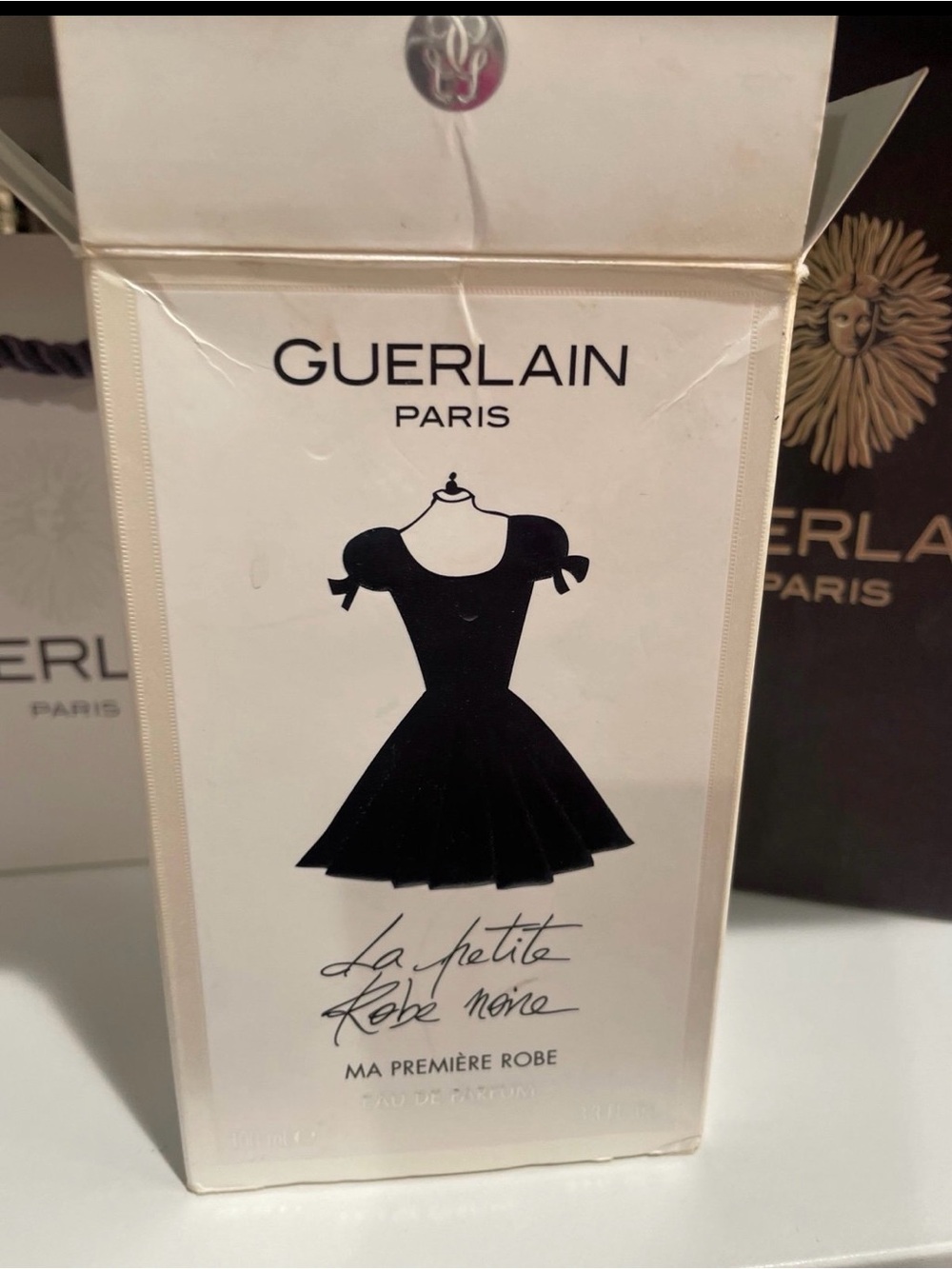 GUERLAIN La Petite Robe Noire - Picture 4 of 5
